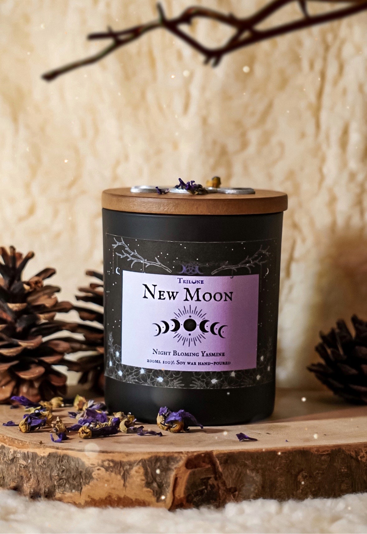 Candela Rituale "New Moon" al Gelsomino, Ylang Ylang e fiori di arancio.