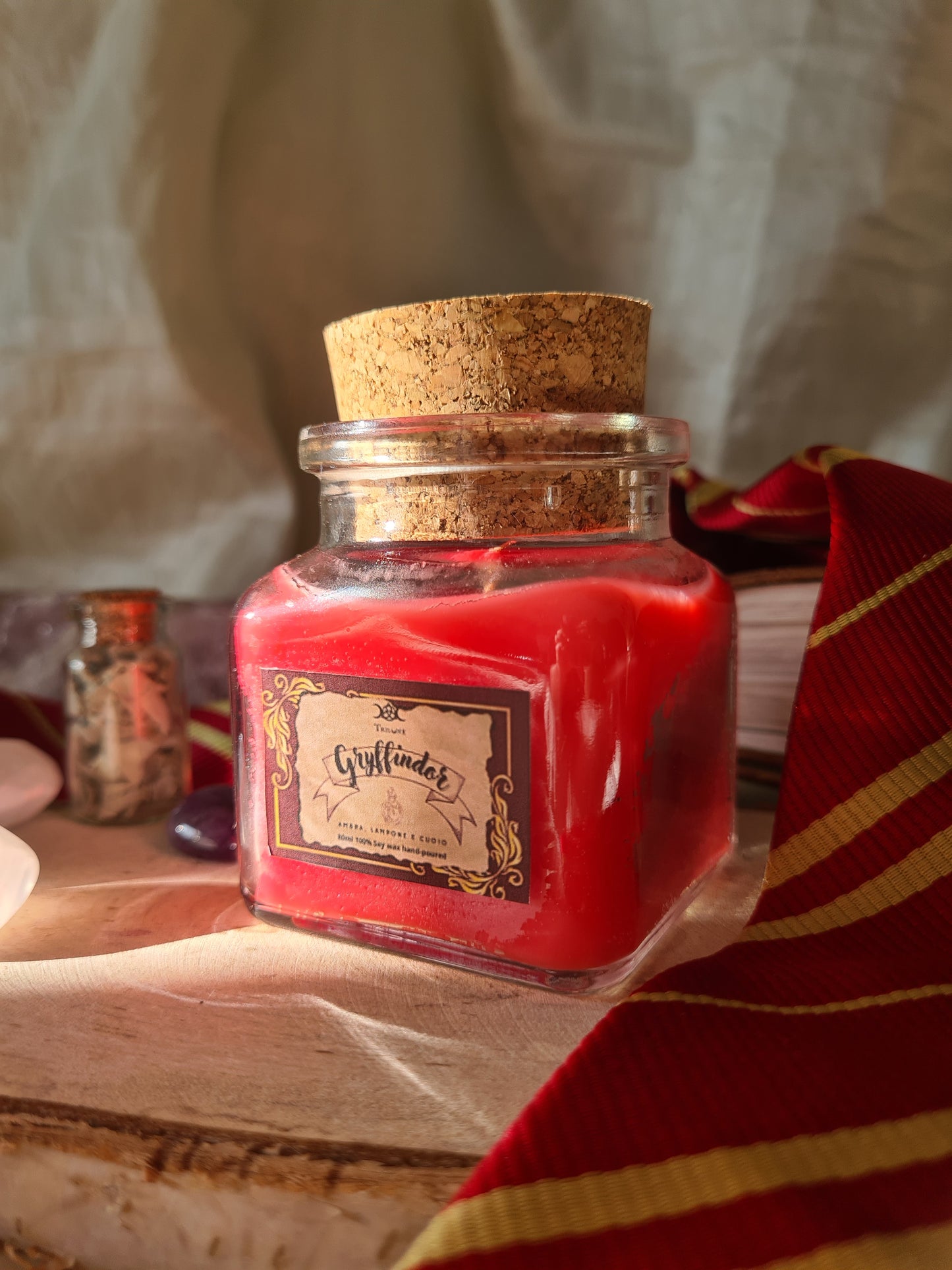 Candela "Gryffindor" – Ambra, Lampone e Cuoio | 130ml o 80ml