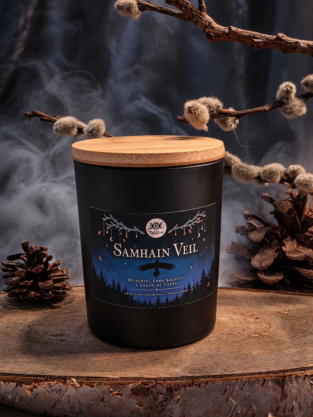 Samhain Veil – Candela Rituale | Muschio, Erba Bagnata e Legno di Cedro