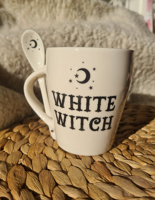 Tazza “White Witch” con Cucchiaino Luna e Stelle – 300 ml