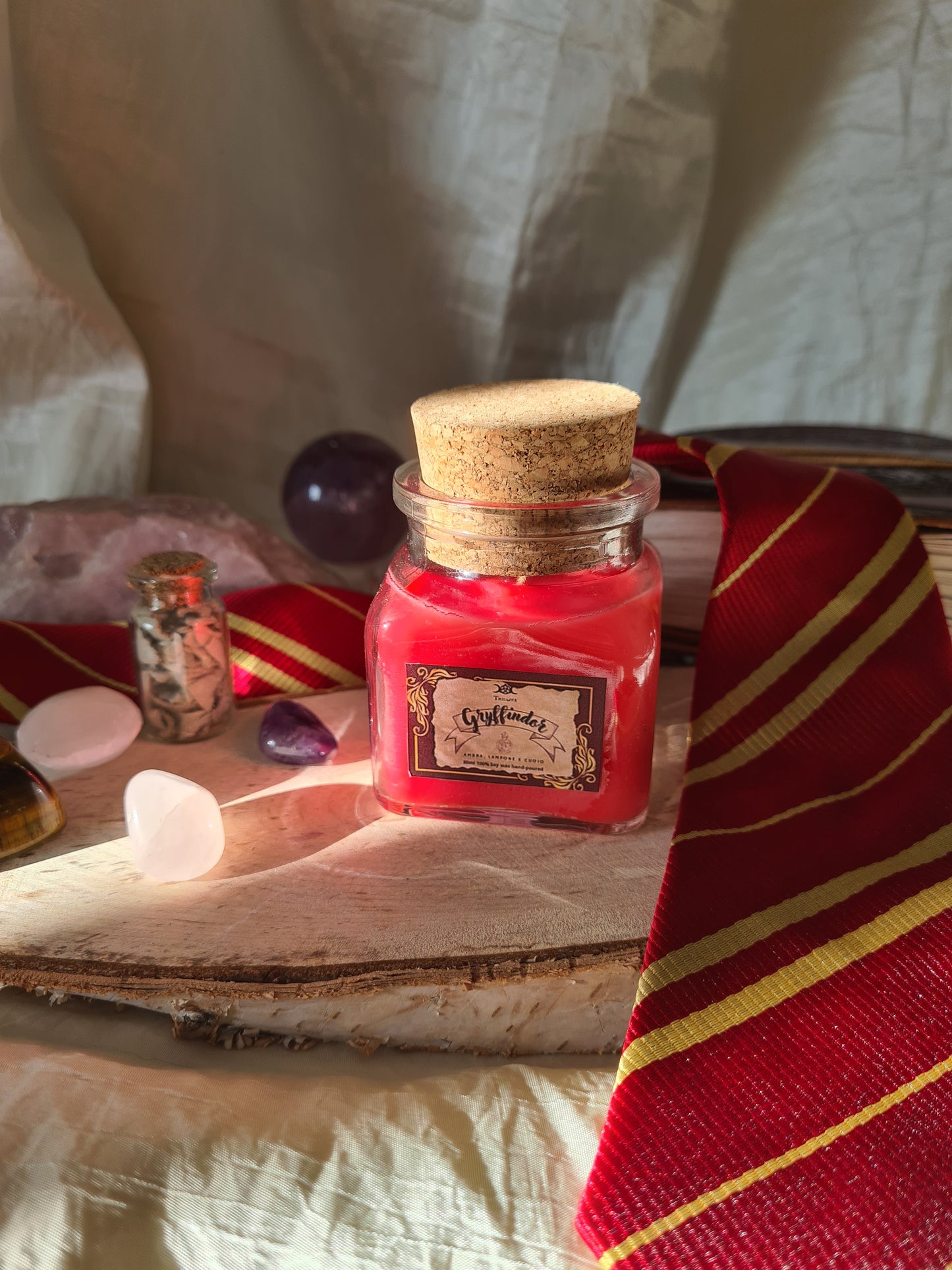 Candela "Gryffindor" – Ambra, Lampone e Cuoio | 130ml o 80ml