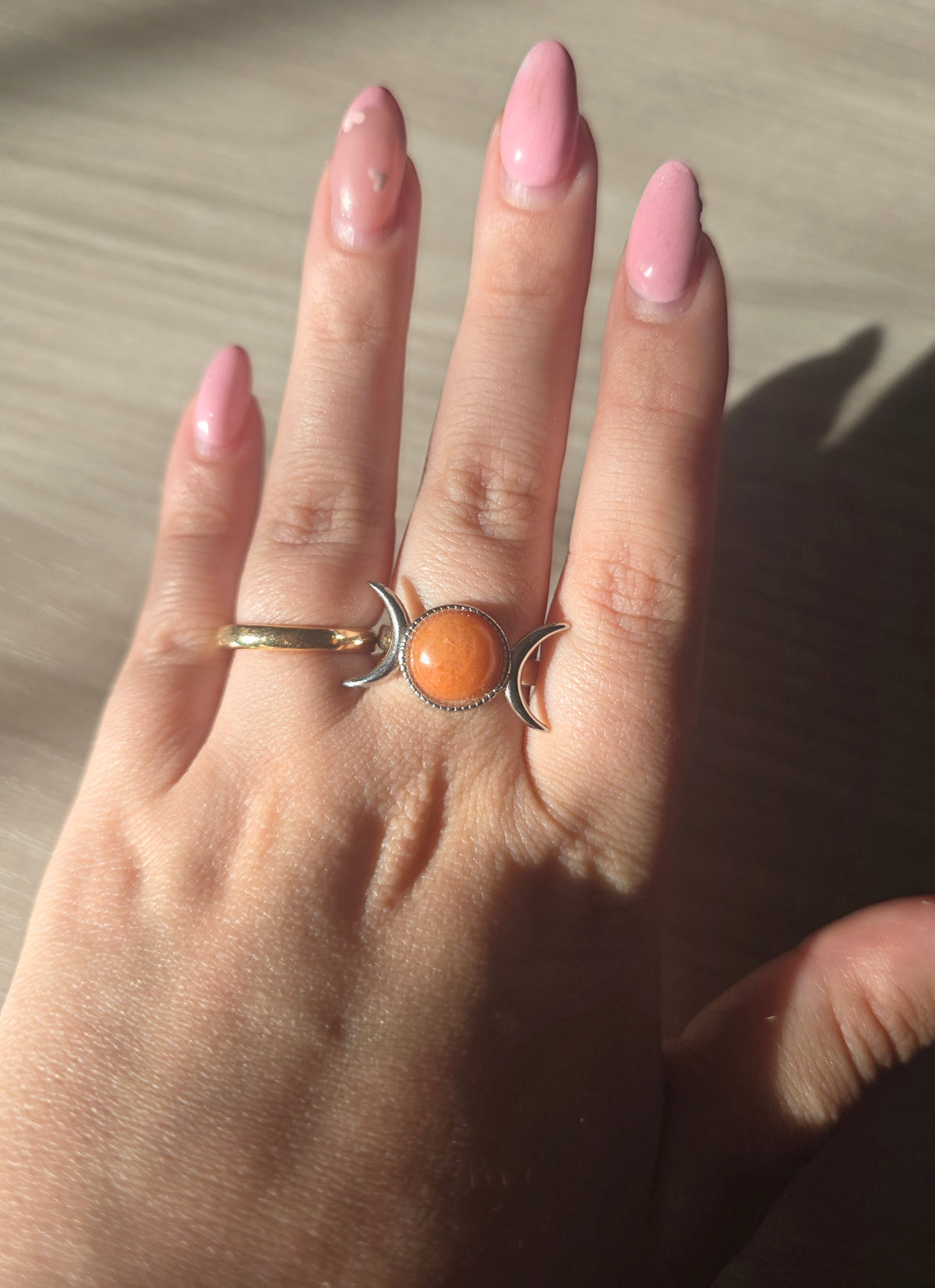 SELENE — Anello Triplice Luna con Pietra Naturale